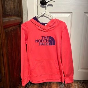 Like new, only wore a couple times. Northface size medium.